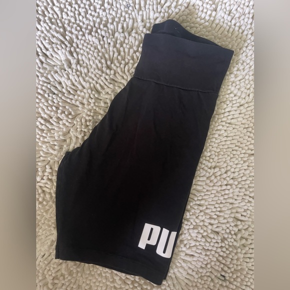 Women’s Puma Bike Shorts - Picture 2 of 3